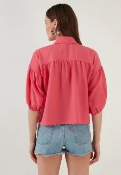 LELA LOOSE FIT - Camisa - Fuchsia, Mujer 8 LELA LOOSE FIT - Camisa - Fuchsia, Mujer -LELA Ventas 2024 f7d9389f58b143f692ac8553eba57407