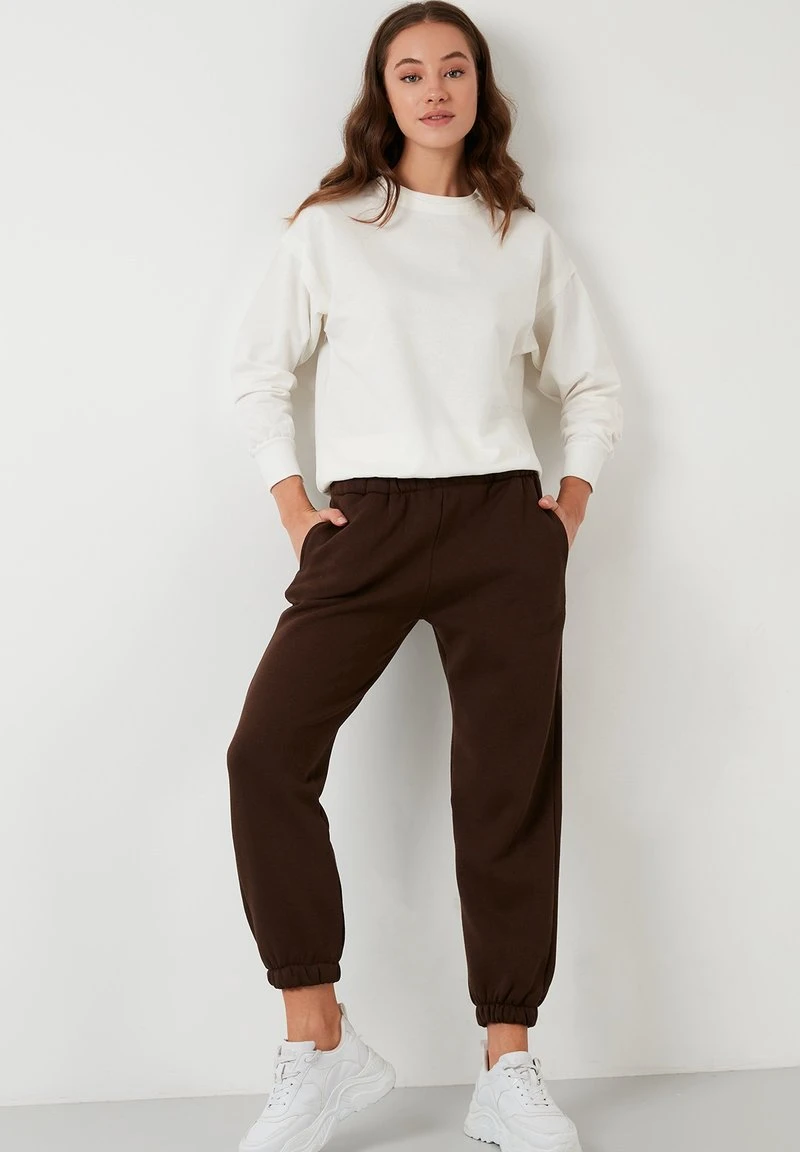 Pantalones deportivos - dark brown color LELA Pantalones Deportivos - Dark Brown Color , Mujer -LELA Ventas 2024 f9240586b6a14519b2fdc6c317c2c9e0