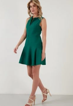 LELA Vestido Informal - Emerald Green, Mujer 4 LELA Vestido Informal - Emerald Green, Mujer -LELA Ventas 2024 fd52514d44254a6f92eedbde4fb84bcb