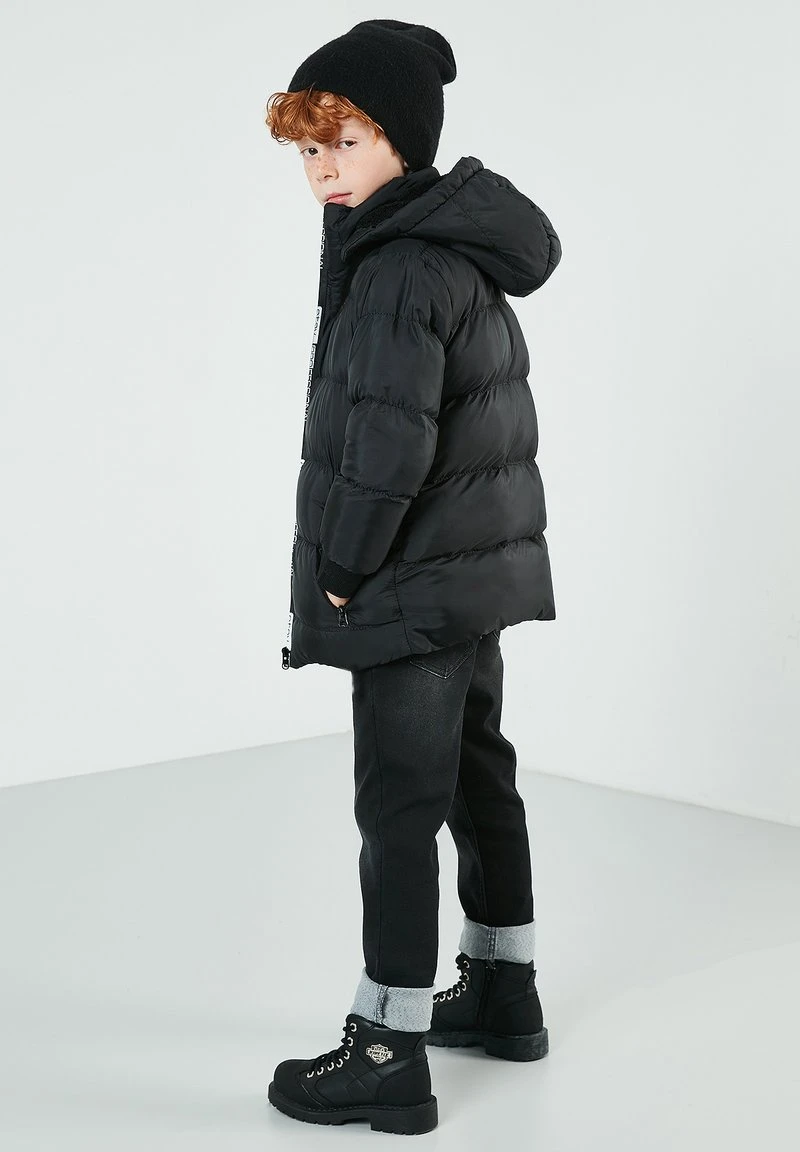 Chaqueta de invierno - black LELA Chaqueta De Invierno - Black, Niños -LELA Ventas 2024 fddb98a32582445e837c46704a27b877