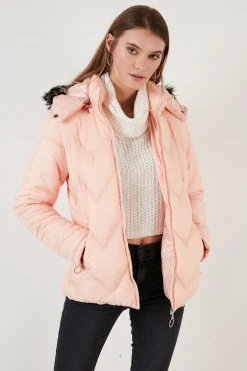 LELA Chaqueta De Invierno - Powder Pink , Mujer 7 LELA Chaqueta De Invierno - Powder Pink , Mujer -LELA Ventas 2024 ffc921e3d29d429ab45c70ad9df14dff